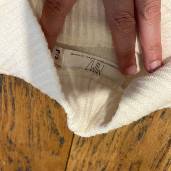 MIMZ – Sleeveless Ribbed Knit Mock Neck Top – Size P/S - Picture 3 of 8